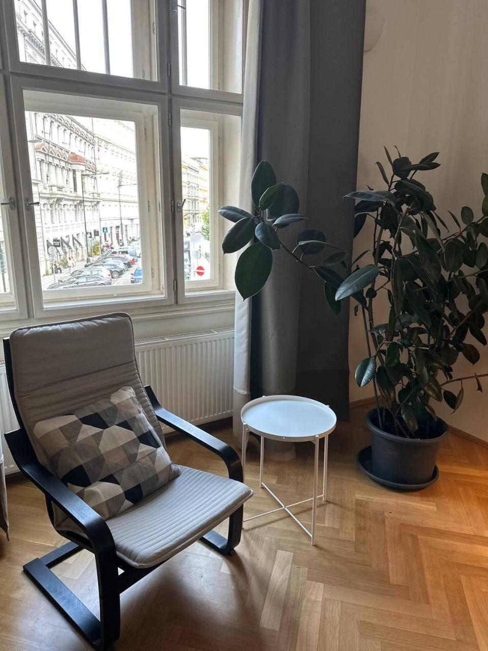 Spacious Elegance - A Gem Lejlighed Prag